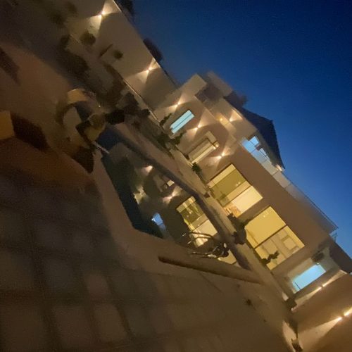 شركة عروس البحر العالمية للمقاولات العامة هي شركة متخصصة في المقاولات العامة ، وتُعد من الشركات الرائدة في تنفيذ أحواض السباحة والنوافير بجميع أنواعها وأشكالها، إضافةً إلى أعمال تشطيب المباني وفق أعلى معايير الجودة والدقة الفنية. للتواصــل معنــا 📍 العنوان: مصراتة – الدائري الرابع مقابل عمارات 9 يوليو ✉️ البريد الإلكتروني: info@imfgc.ly 📞 أرقام الهاتف: 0915997744 | 0925997744